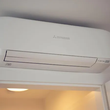 Apartamento Leonart Living 13 *