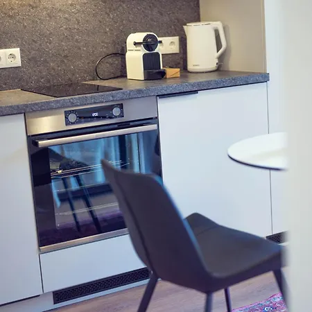 Leonart Living 13 Apartamento