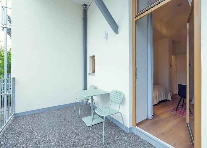 Leonart Living 13 Apartment